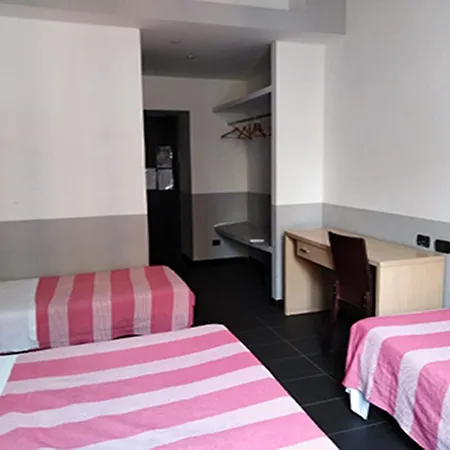 Hostal M&j Place