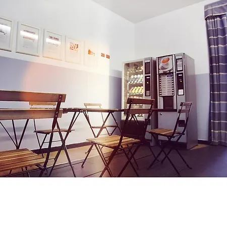 Hostal M&j Place