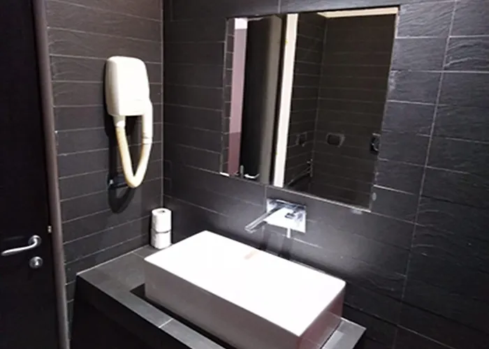 M&j Place Ostello Roma