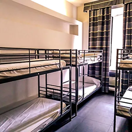 M&j Place Hostel