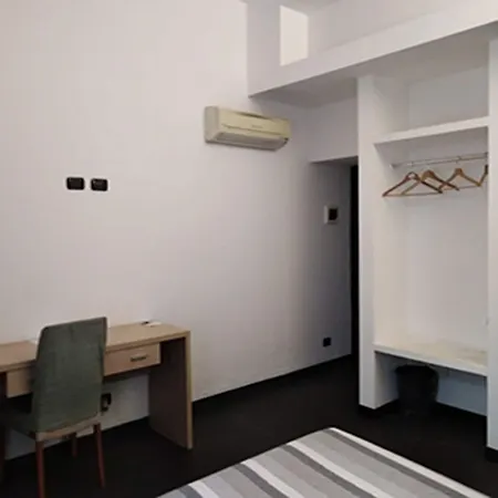M&j Place Hostel *