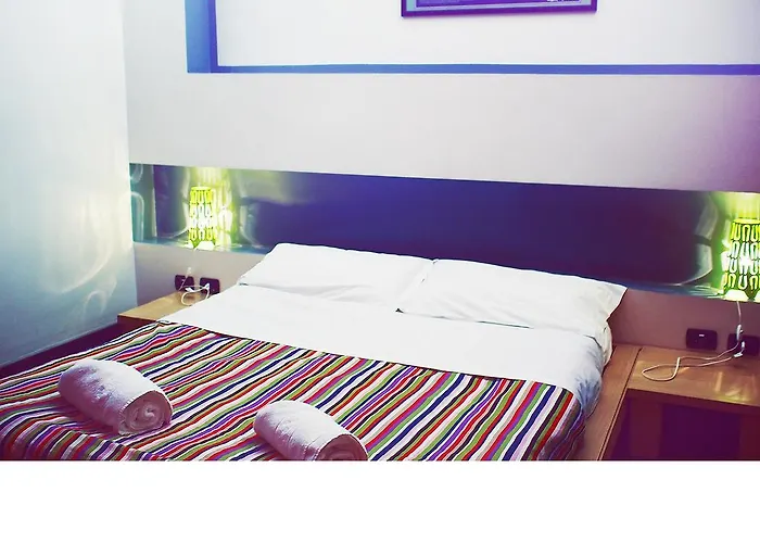 M&j Place Vandrarhem Rom